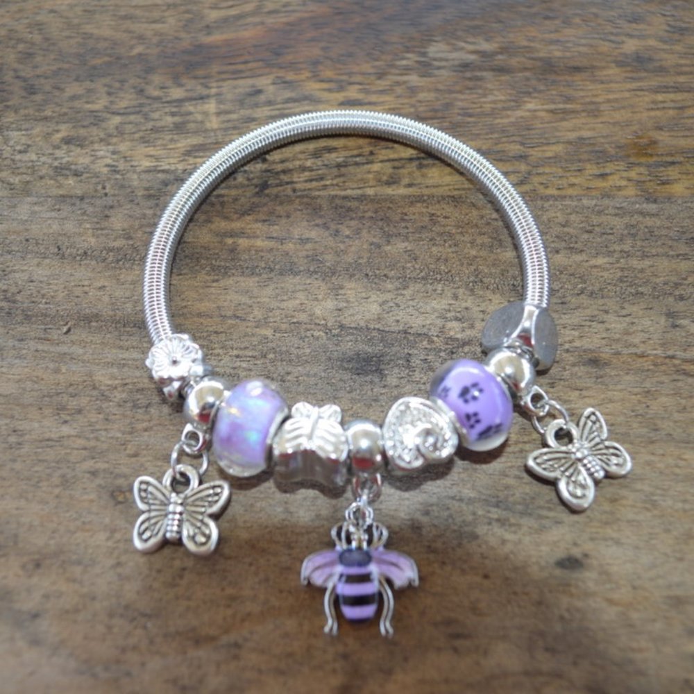 Bumble Bee Stretch Charm Bracelet